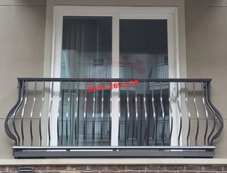 gia công lan can inox bụng bầu