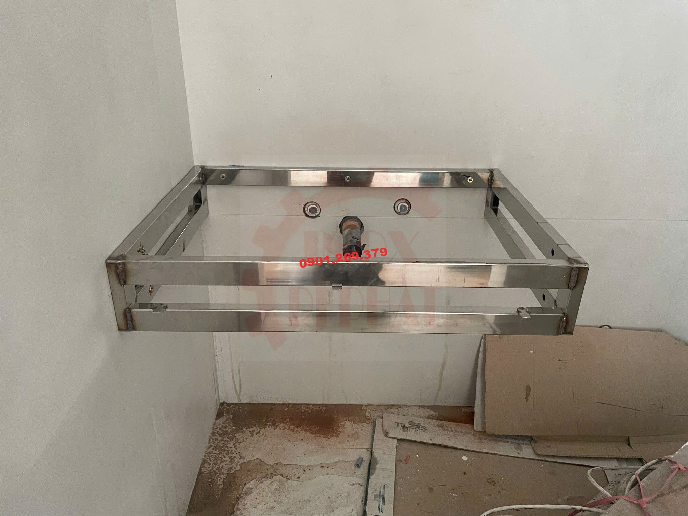 khung kệ inox đỡ lavabo bồn rửa mặt (1)