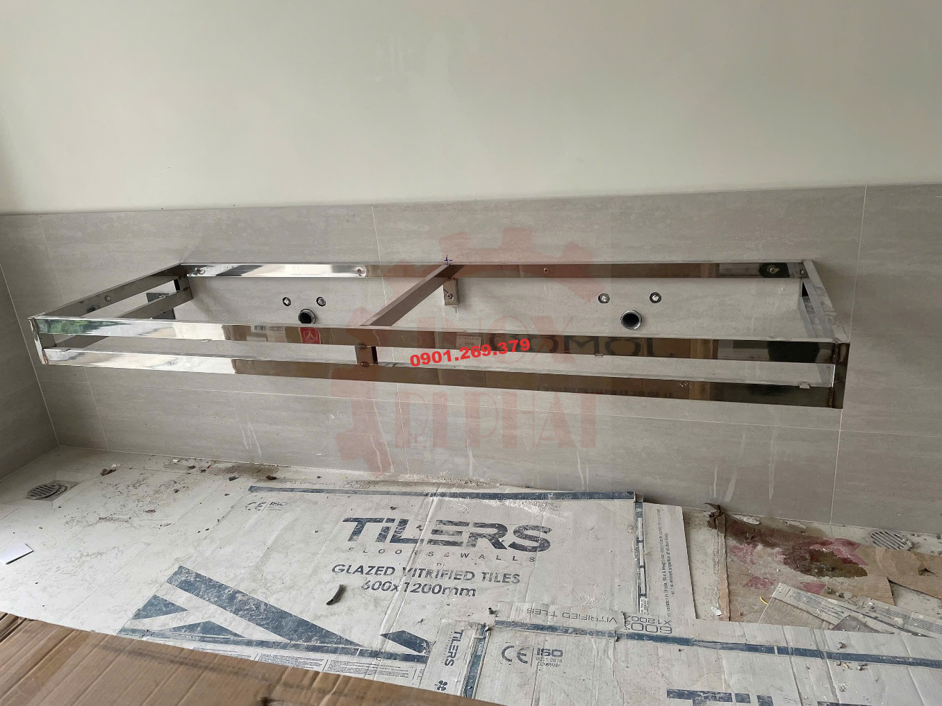 khung kệ inox đỡ lavabo bồn rửa mặt