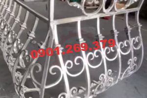 lan can inox bụng bầu uốn cong