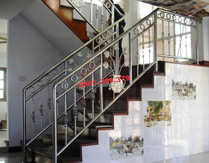 cầu thang inox hoa văn