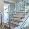 cầu thang inox kết hợp kính cường lực