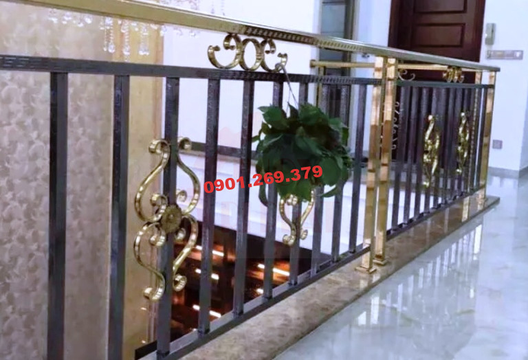 cầu thang inox mạ vàng cầu thang inox mạ vàng
