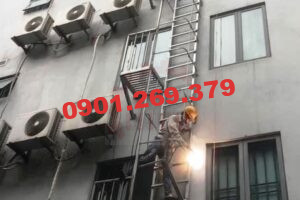 cầu thang inox thoát hiểm ngoài trời