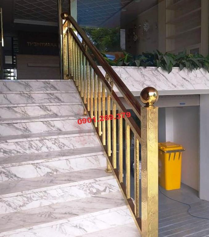 cầu thang inox vàng cho khách sạn