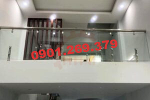 lan can inox gác lửng kính cường lực