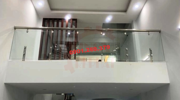 lan can inox gác lửng kính cường lực lan can inox gác lửng kính cường lực