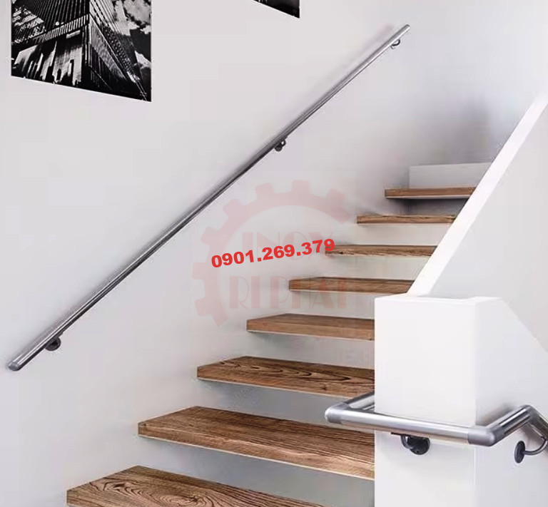 lan can inox gắn tường