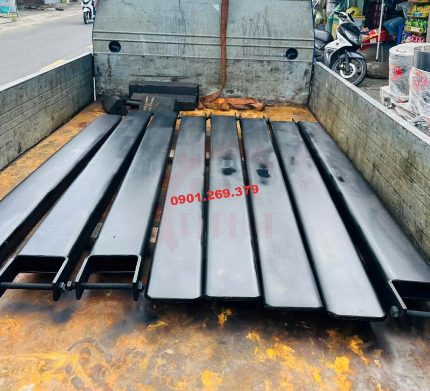 Càng phụ xe nâng 3 tấn Càng phụ xe nâng 3 tấn